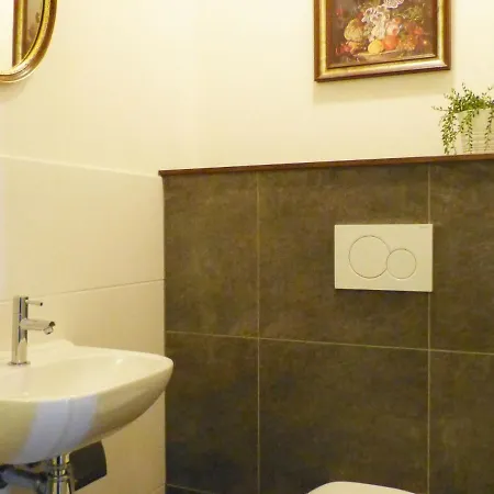 Holiday In Aux Jo Tes With Balcony בית נופש