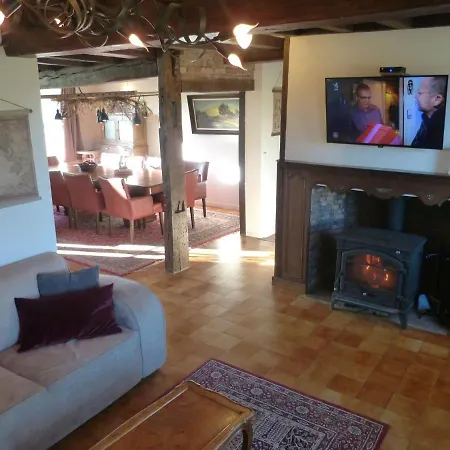 בית נופש Holiday In Aux Jo Tes With Balcony *