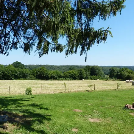 Holiday In Aux Jo Tes With Balcony בית נופש La Neuville-aux-Joutes